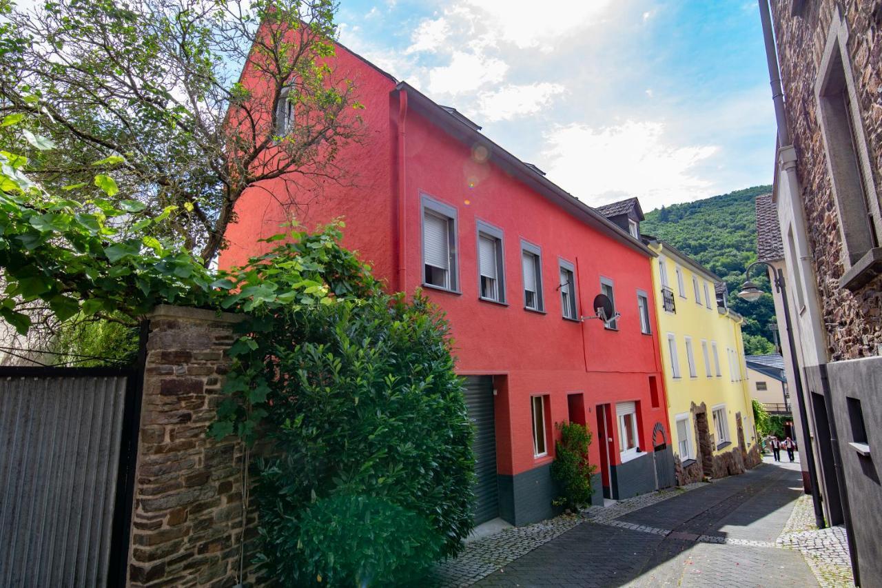 Apartment Mit Kleinem Innenhof Im Erdgeschoss Fuer Bis Zu 4 Personen Klotten Exterior photo