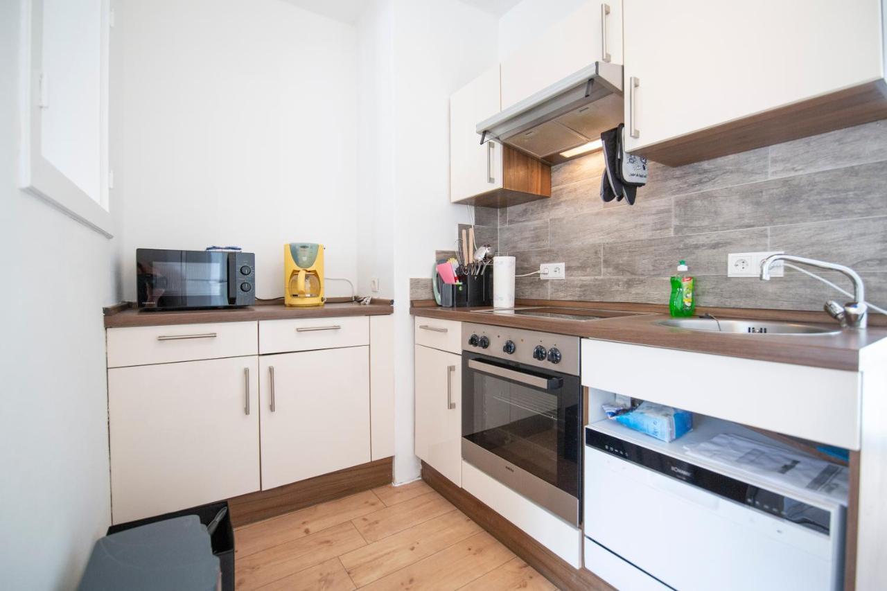Apartment Mit Kleinem Innenhof Im Erdgeschoss Fuer Bis Zu 4 Personen Klotten Exterior photo
